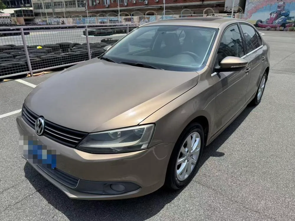 Volkswagen Sagitar 1.6L Auto Comfort Version, 2012 — фото 1