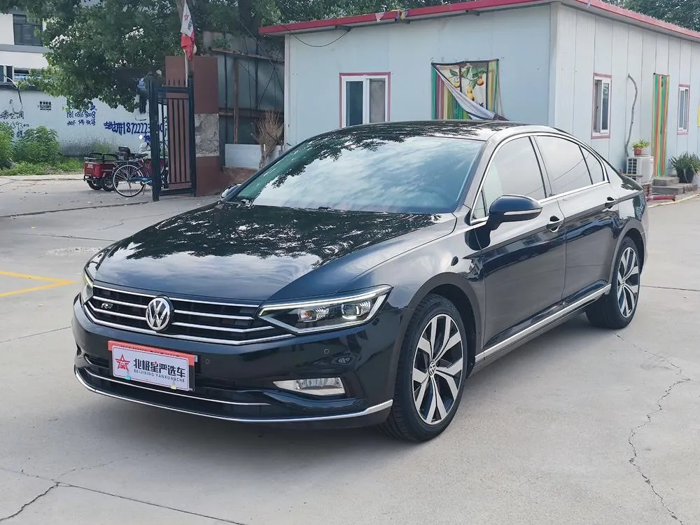 Volkswagen Magotan 280TSI DSG Comfort Version, 2020 — фото 1