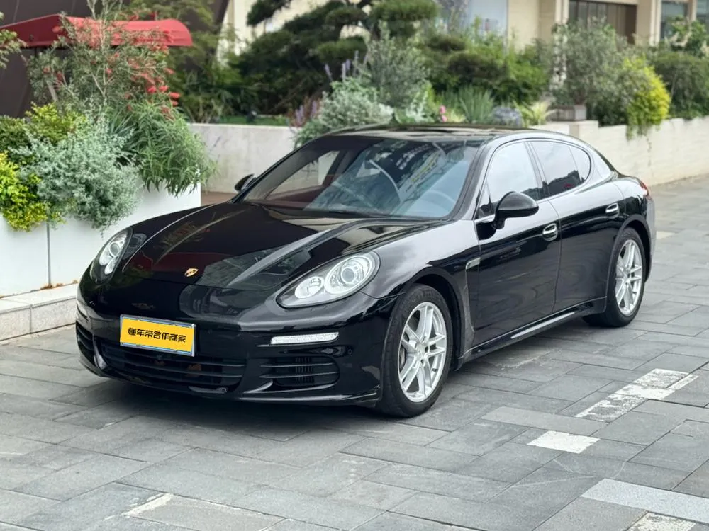 Porsche Panamera, 2016