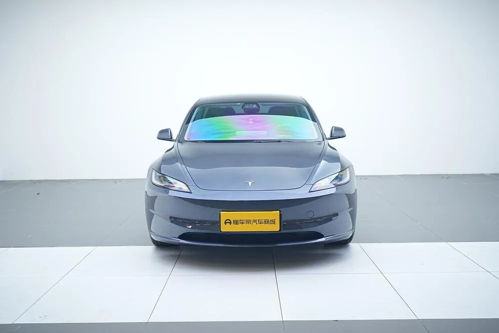Tesla Model 3, 2023