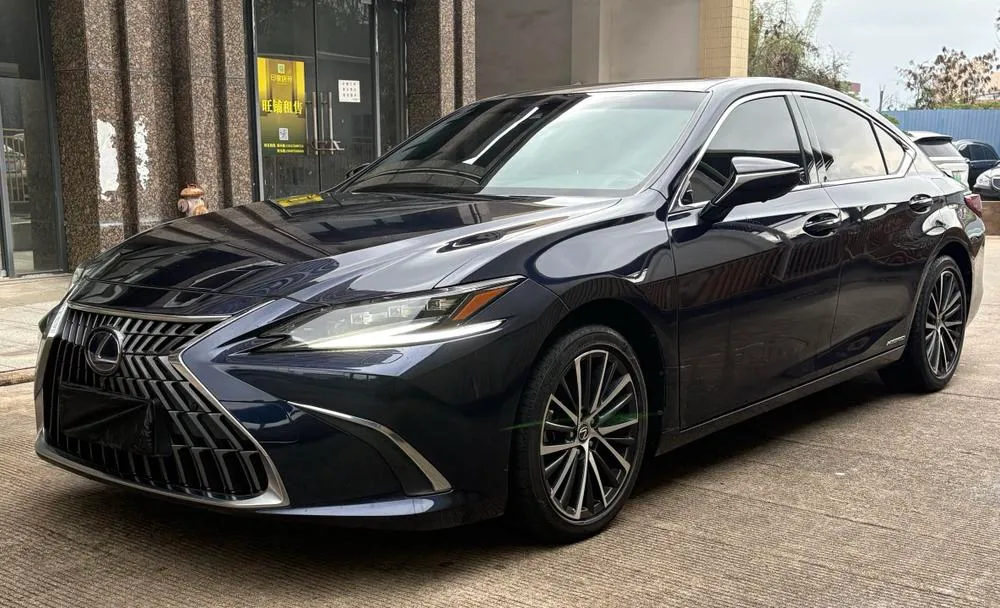 Lexus ES, 2021