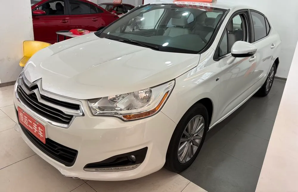 Citroen Citroën C4L, 2015