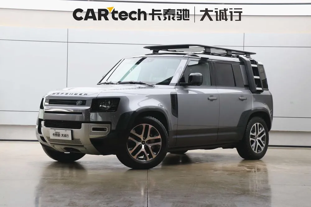Land Rover Defender, 2023