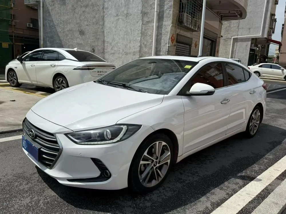 Hyundai Elantra Lingdong, 2016