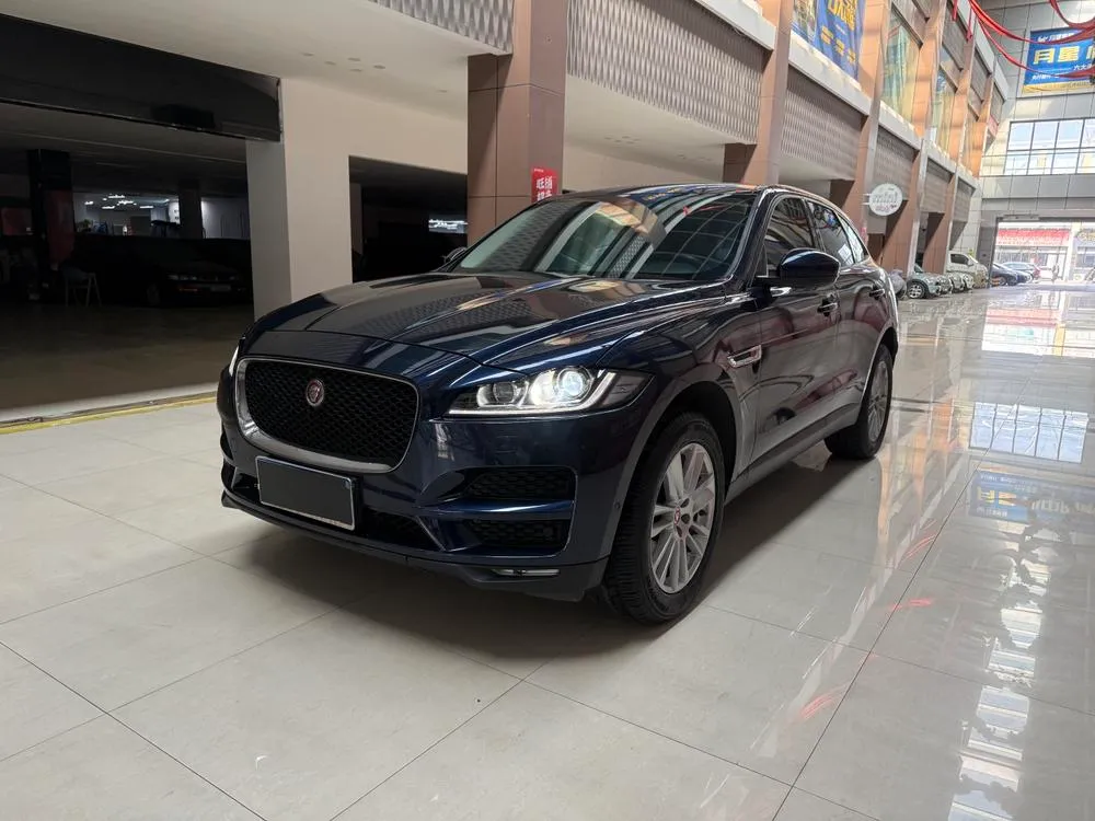 Jaguar F-PACE 2.0T 2WD R-Sport, 2016 — фото 1