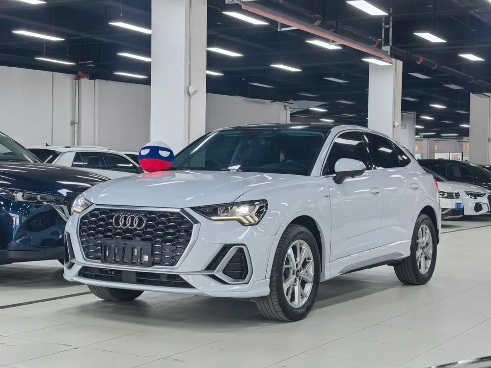 Audi Q3 Sportback, 2022