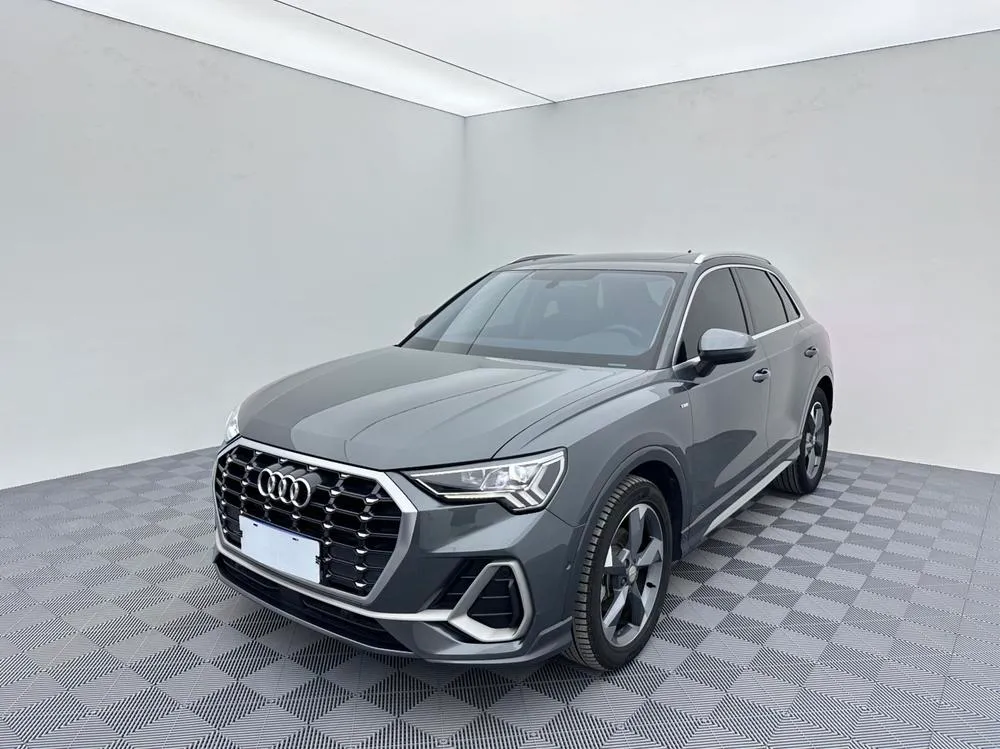 Audi Q3, 2022