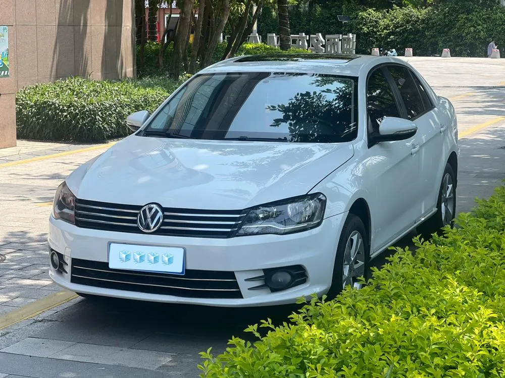 Volkswagen Bora 1.6L Auto Comfort Version, 2014 — фото 1