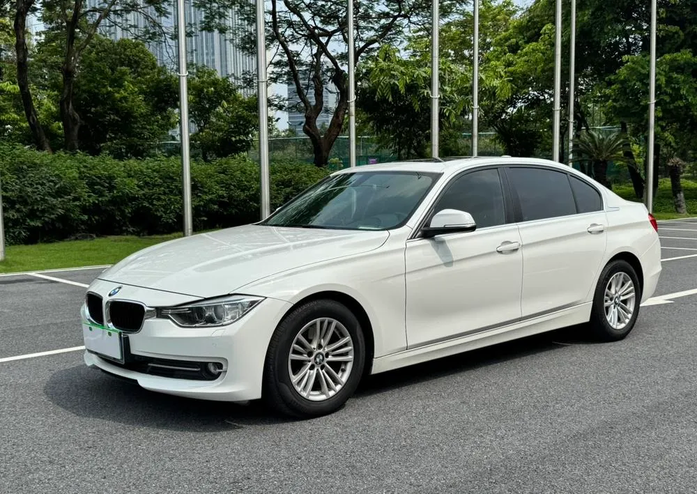 BMW 3-Series, 2015