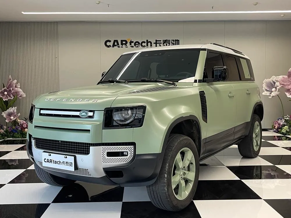 Land Rover Defender, 2022