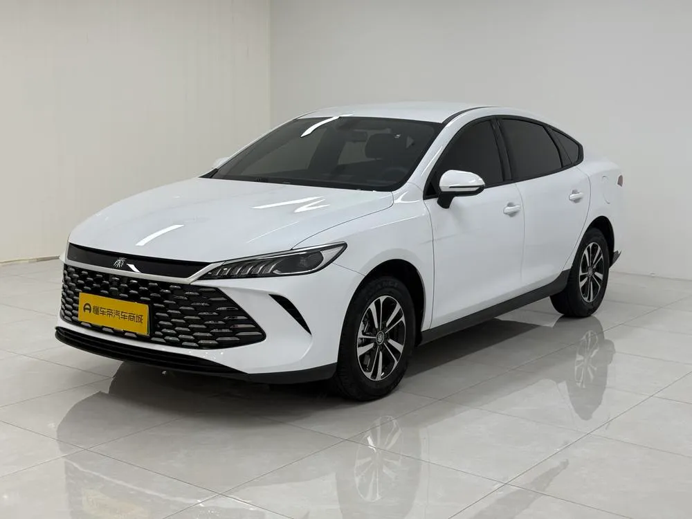 BYD Qin PLUS DM 智驾版 DM-i 128KM 进取型, 2025 — фото 1