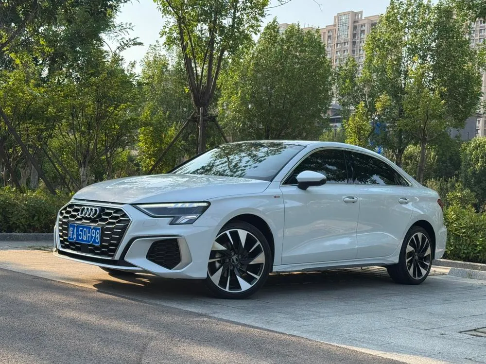 Audi A3 A3L Limousine 35 TFSI Fashion Sport Version, 2024 — фото 1
