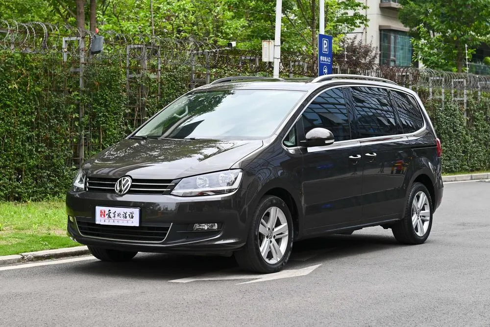 Volkswagen Sharan 380TSI Version 7 Seater, 2016 — фото 1