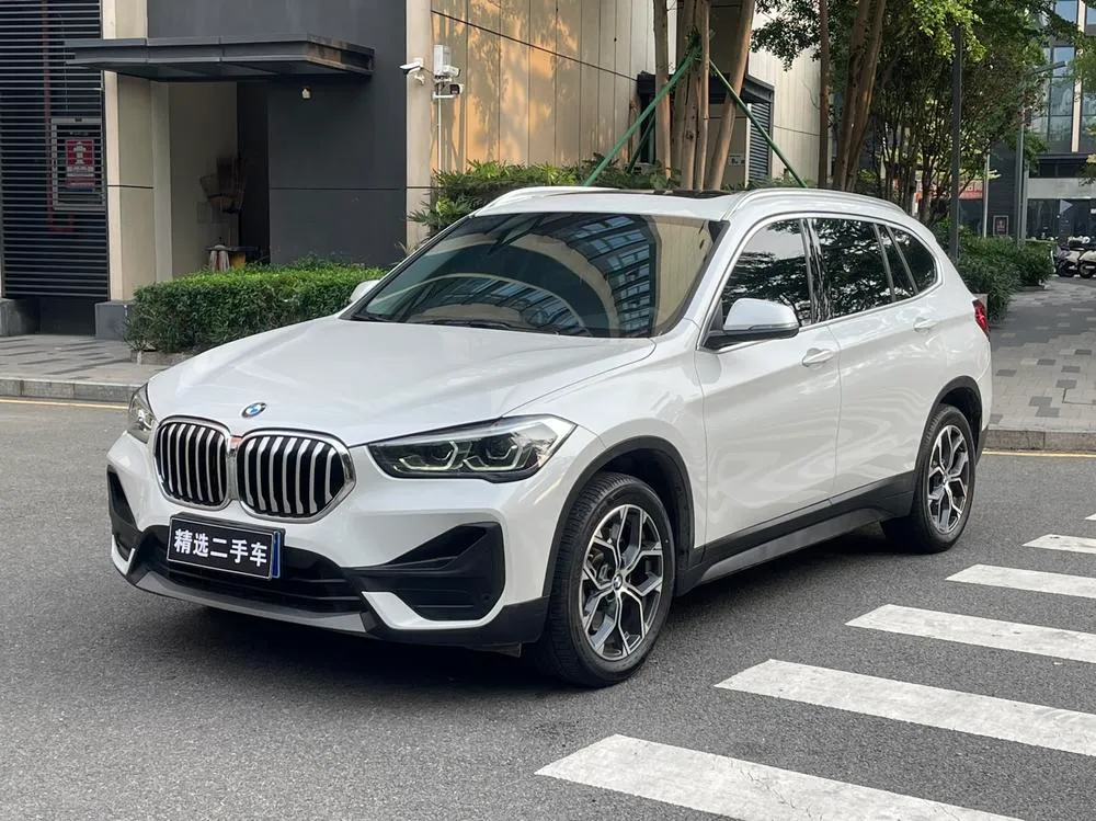 BMW X1 sDrive25Li Leading Version, 2022 — фото 1