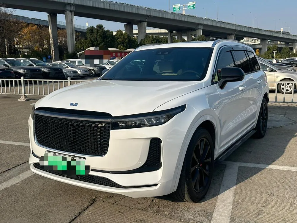 Li Auto ONE EREV 6 Seater Edition, 2020 — фото 1