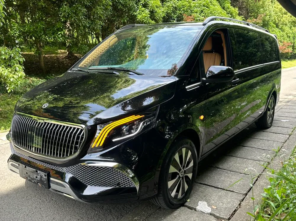 Mercedes-Benz Vito 2.0T Elite Edition 7 Seater, 2023 — фото 1