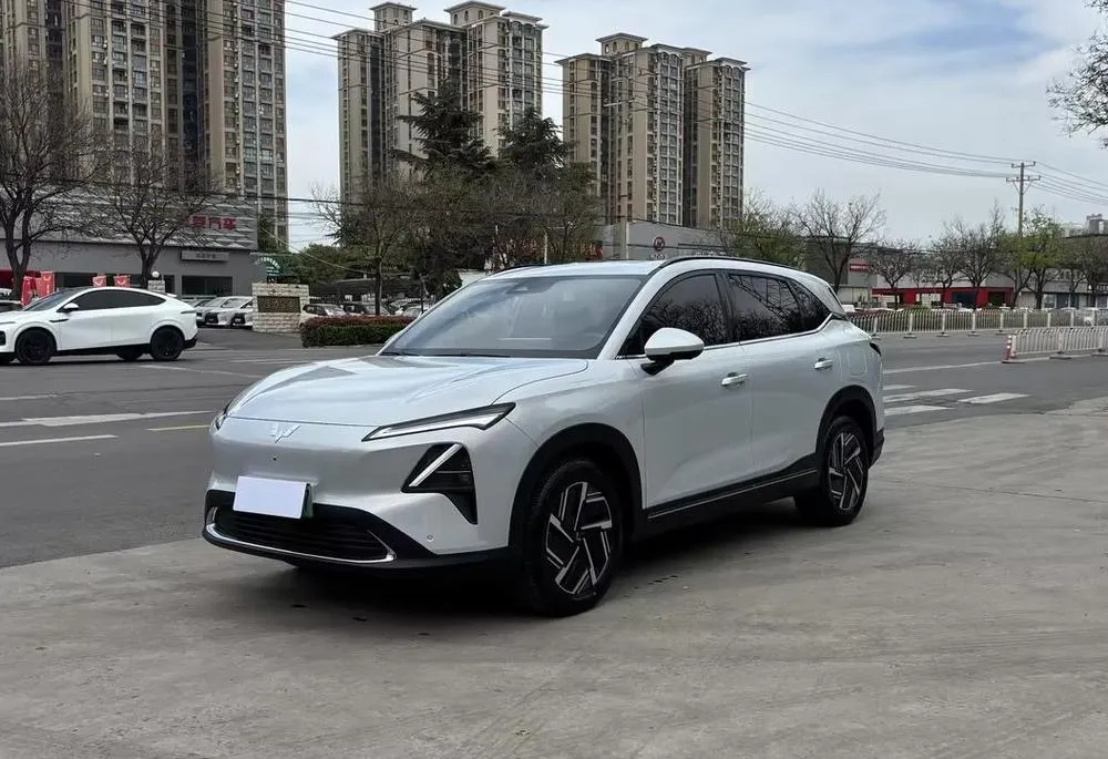Wuling Starlight S PHEV 130km Flagship Version, 2025 — фото 1