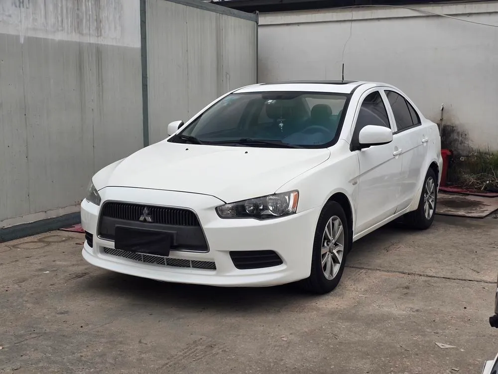Mitsubishi Lancer EX Fashion Edition 1.8L Manual Comfort Version, 2013 — фото 1