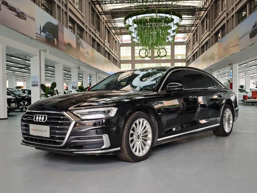 Audi A8, 2022