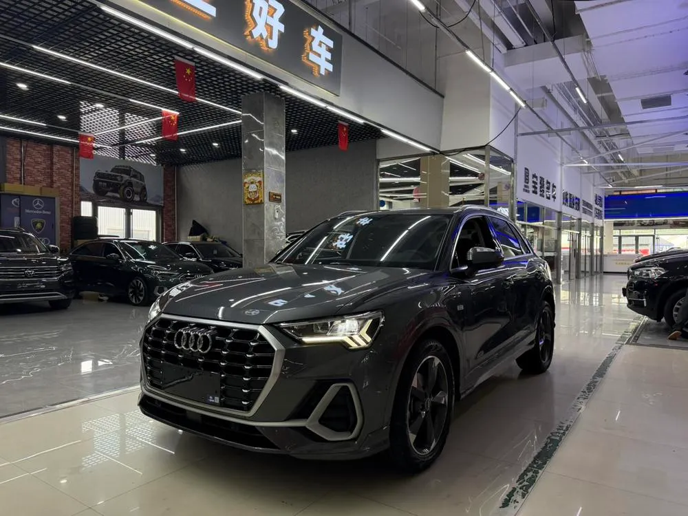 Audi Q3, 2022