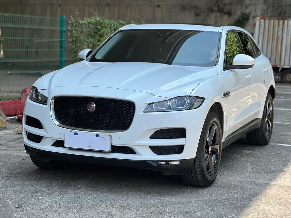 Jaguar F-PACE 2.0T 4WD Prestige Edition, 2018 — фото 1