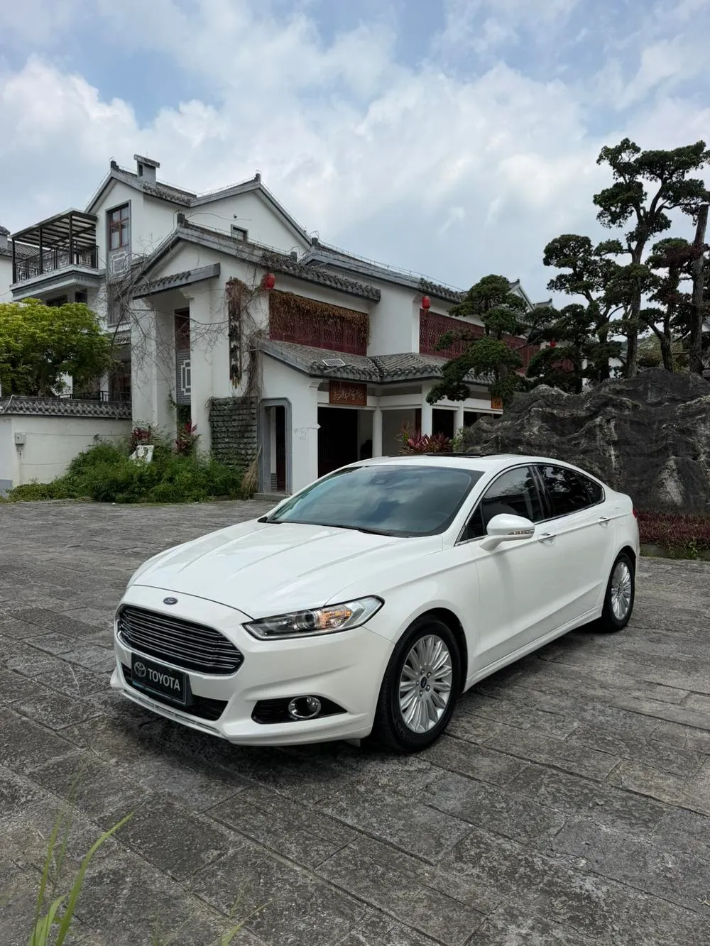 Ford Mondeo, 2013