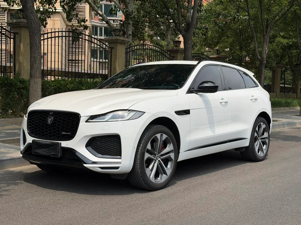Jaguar F-PACE, 2024