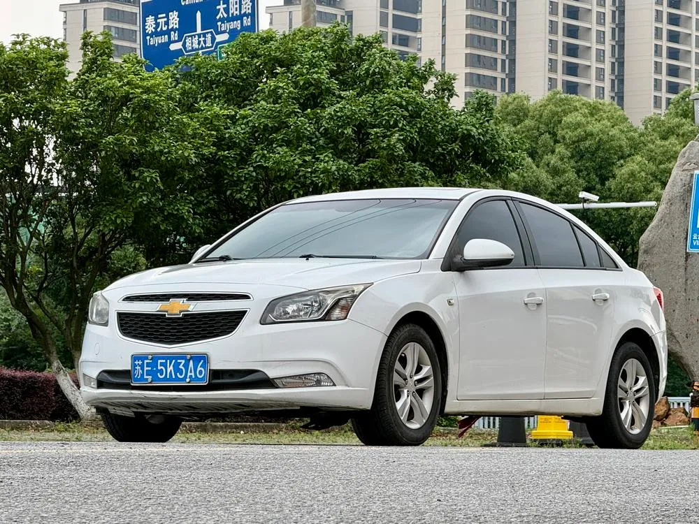 Chevrolet Cruze 1.5L Classic SE MT, 2015 — фото 1