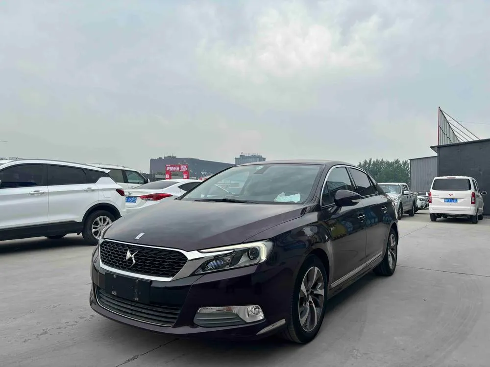 DS 5LS 1.6T Elite Edition THP160, 2014 — фото 1