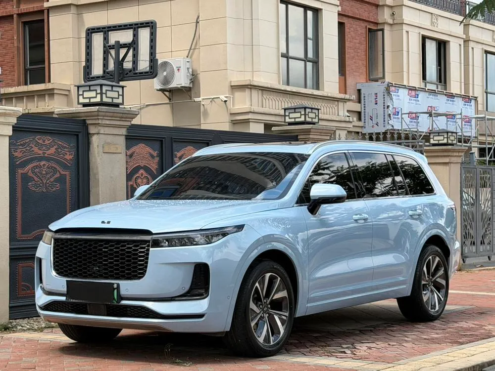 Li Auto ONE EREV 6 Seater Edition, 2021 — фото 1