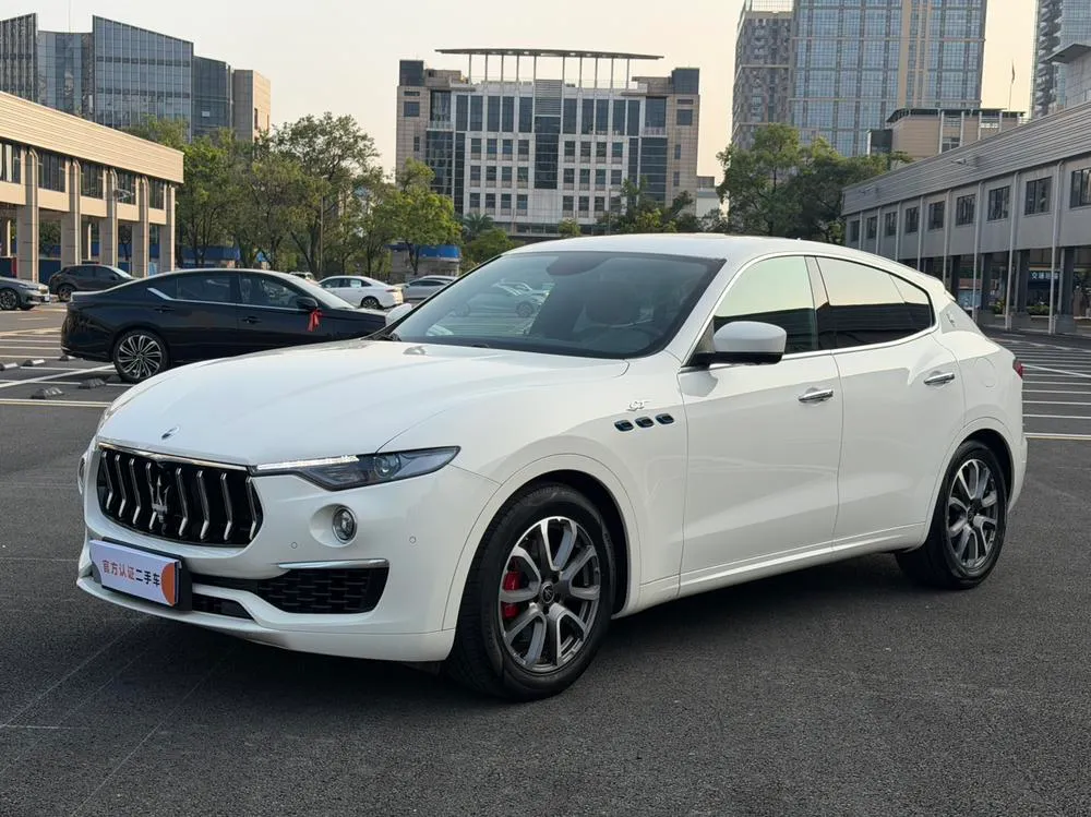 Maserati Levante 2.0T GT Edition, 2022 — фото 1