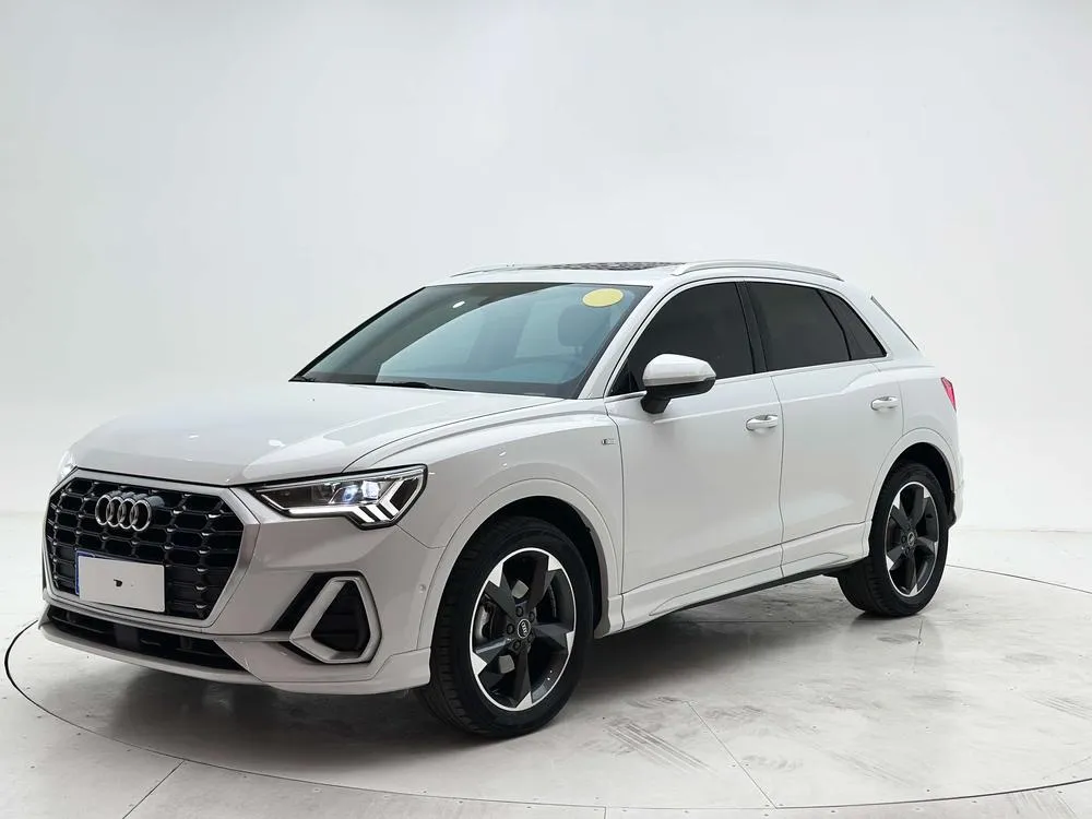 Audi Q3, 2022