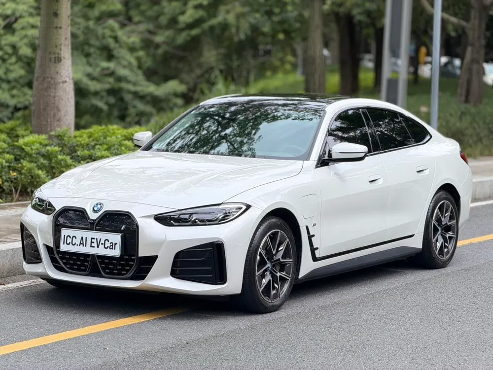 BMW i4 eDrive35, 2023 — фото 1
