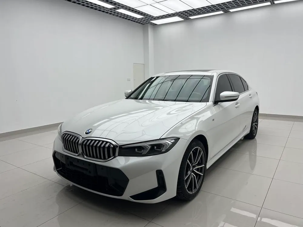 BMW 3-Series, 2023