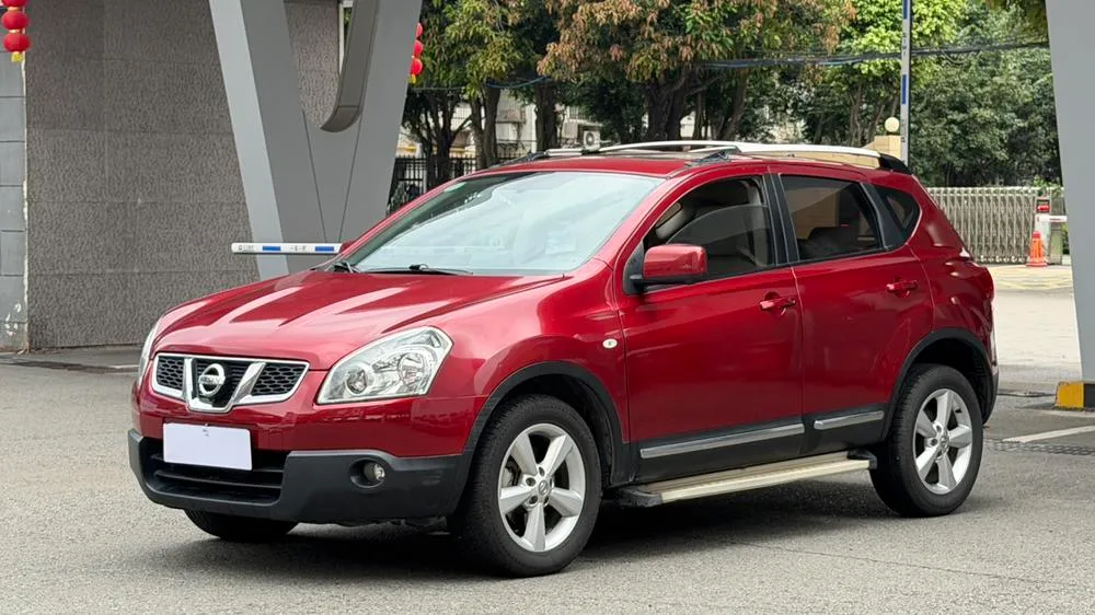 Nissan Qashqai 2.0XV CVT 2WD, 2012 — фото 1