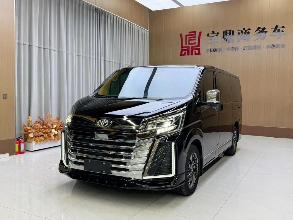 Toyota Hiace, 2024