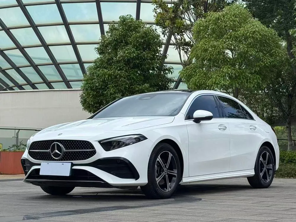Mercedes-Benz A-Class A 200 L Sport Fashion Edition, 2023 — фото 1