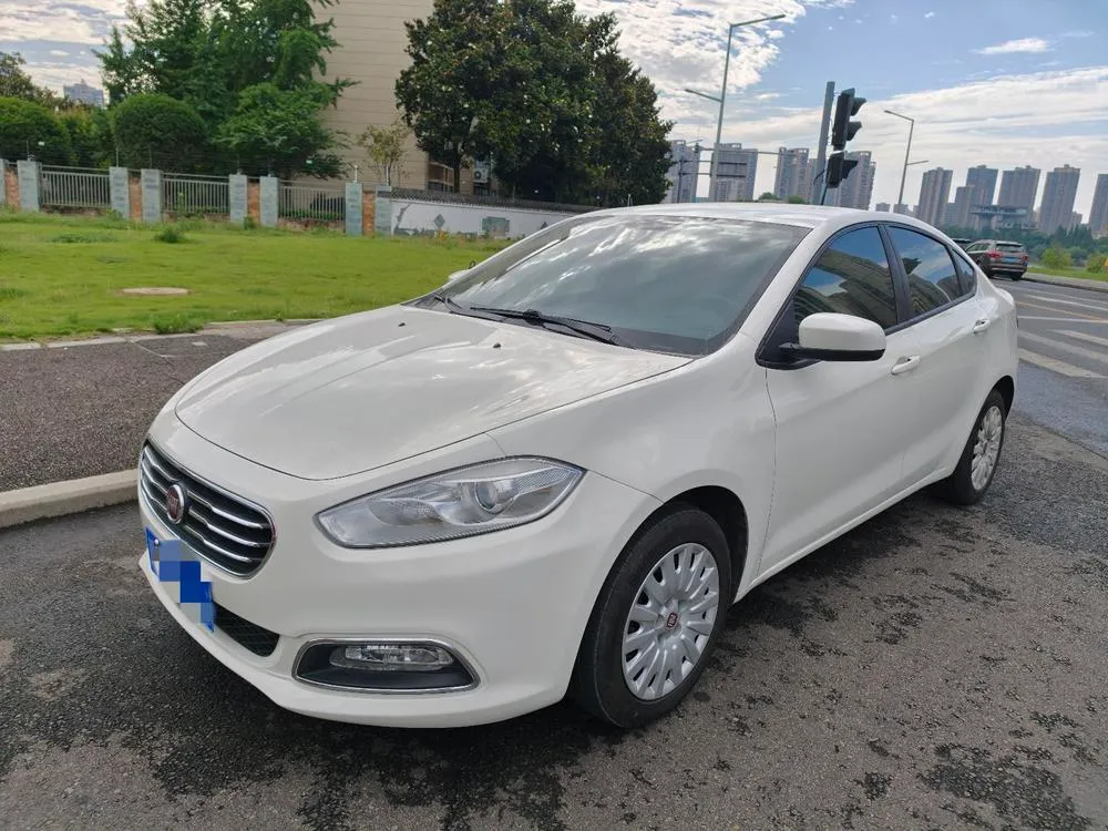 Fiat Viaggio 1.4T Auto Joy Edition, 2012 — фото 1