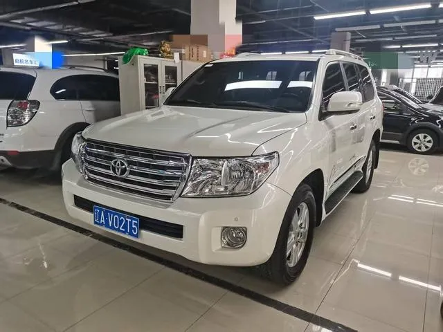 Toyota Land Cruiser (Import) 4.0L V6 Limited Edition, 2015 — фото 1