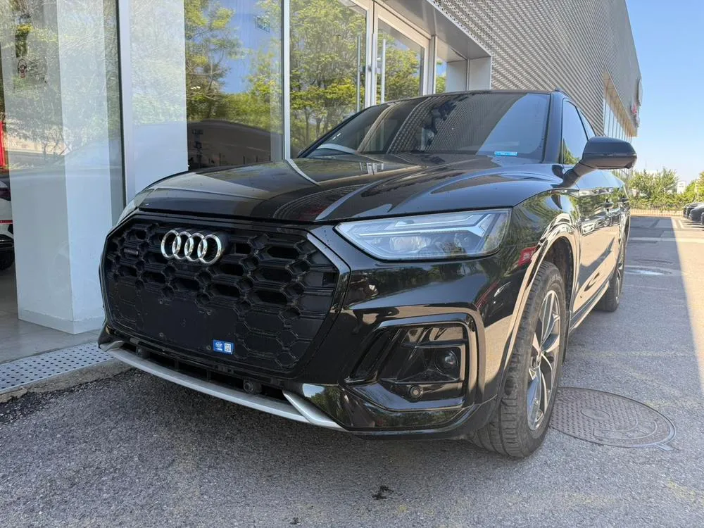 Audi Q5L 40TFSI Luxury Version, 2024 — фото 1