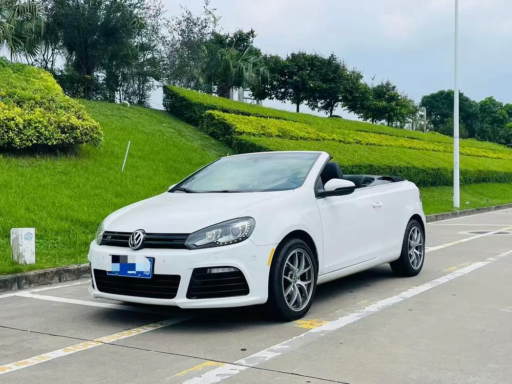 Volkswagen Golf (Import) 1.4TSI Luxury Convertible Edition, 2012 — фото 1