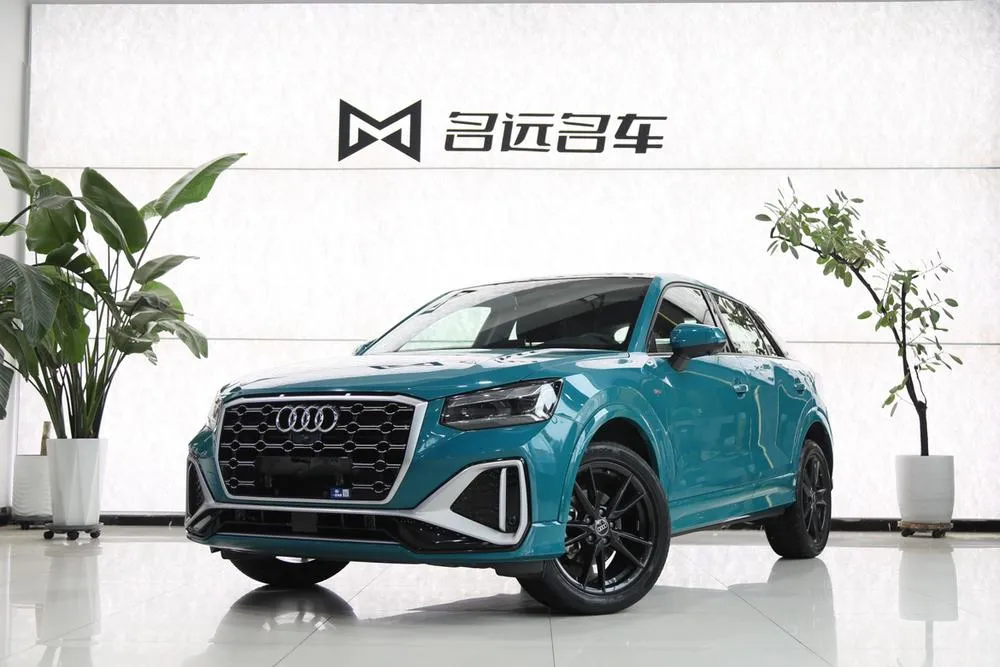 Audi Q2L 35 TFSI Version, 2022 — фото 1