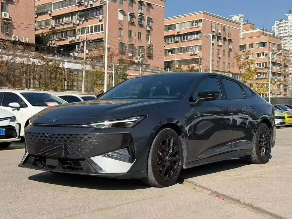 Changan UNI-V, 2025