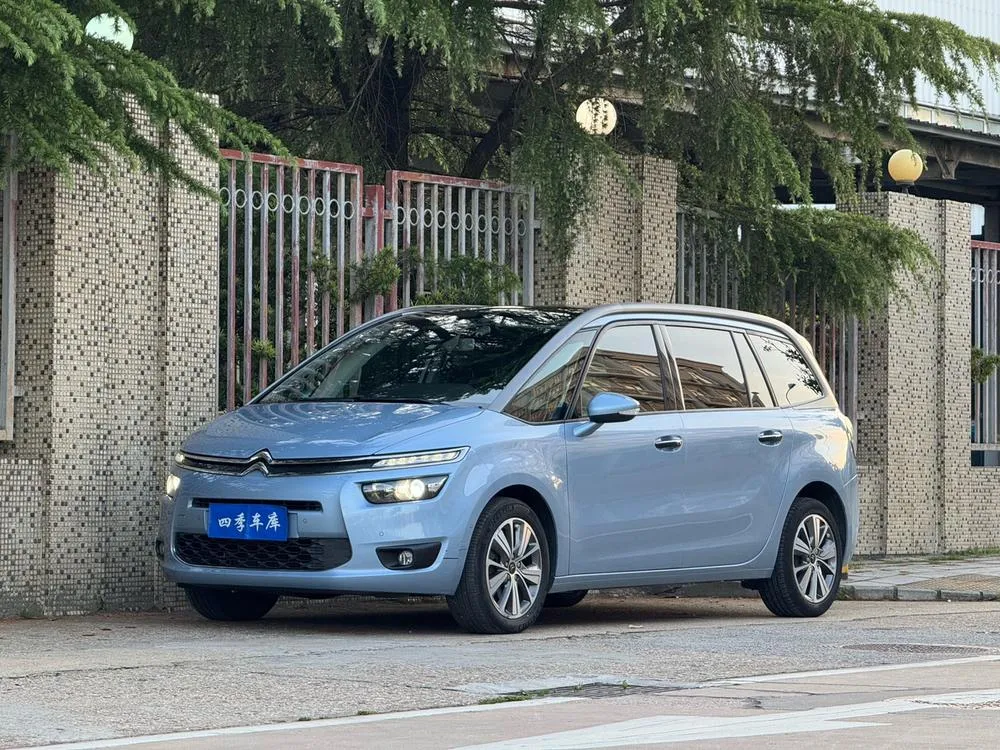Citroen C4 Picasso Grand 1.6T Luxury Version 7 Seater, 2015 — фото 1