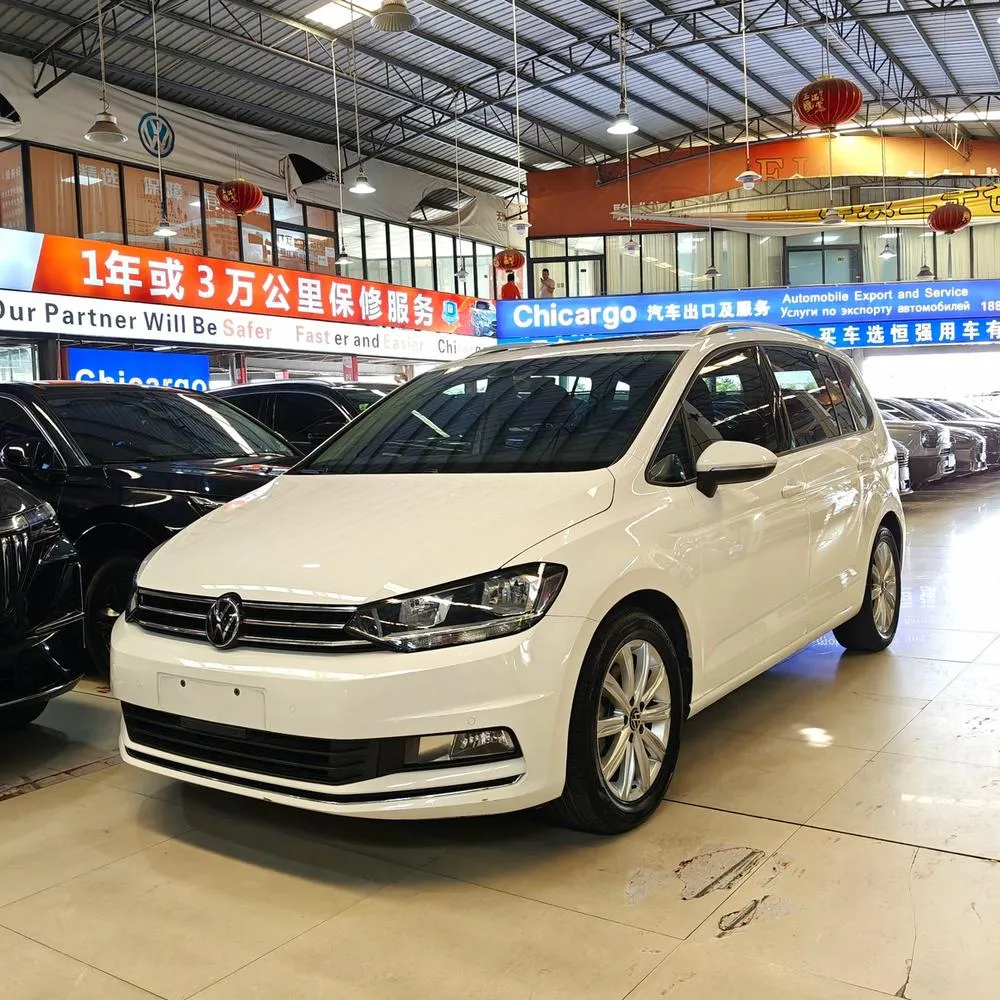 Volkswagen Touran L 280TSI DSG Comfort Edition 7 Seater, 2022 — фото 1