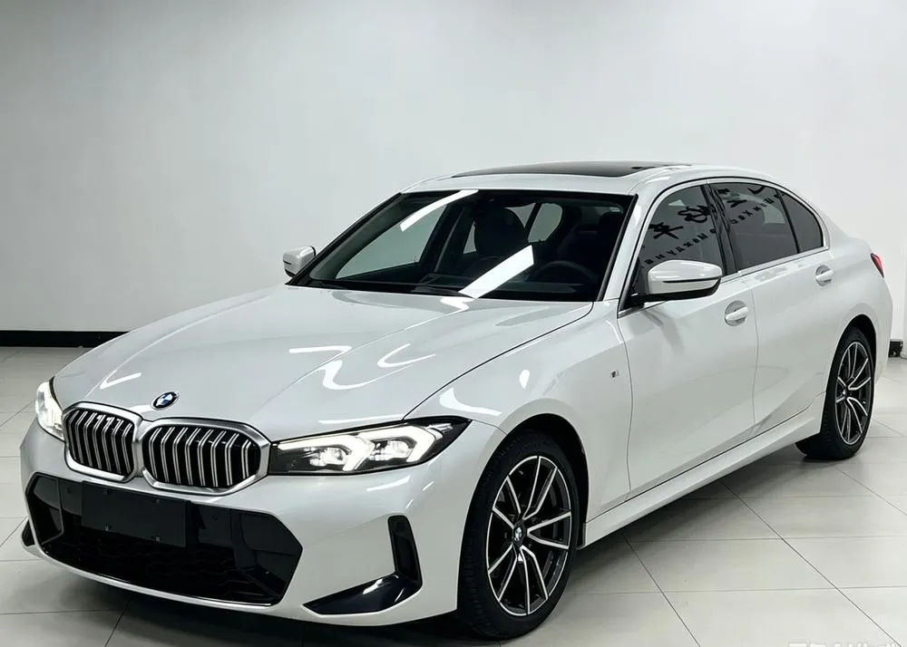 BMW 3-Series, 2023