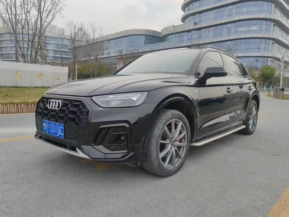 Audi Q5L, 2022