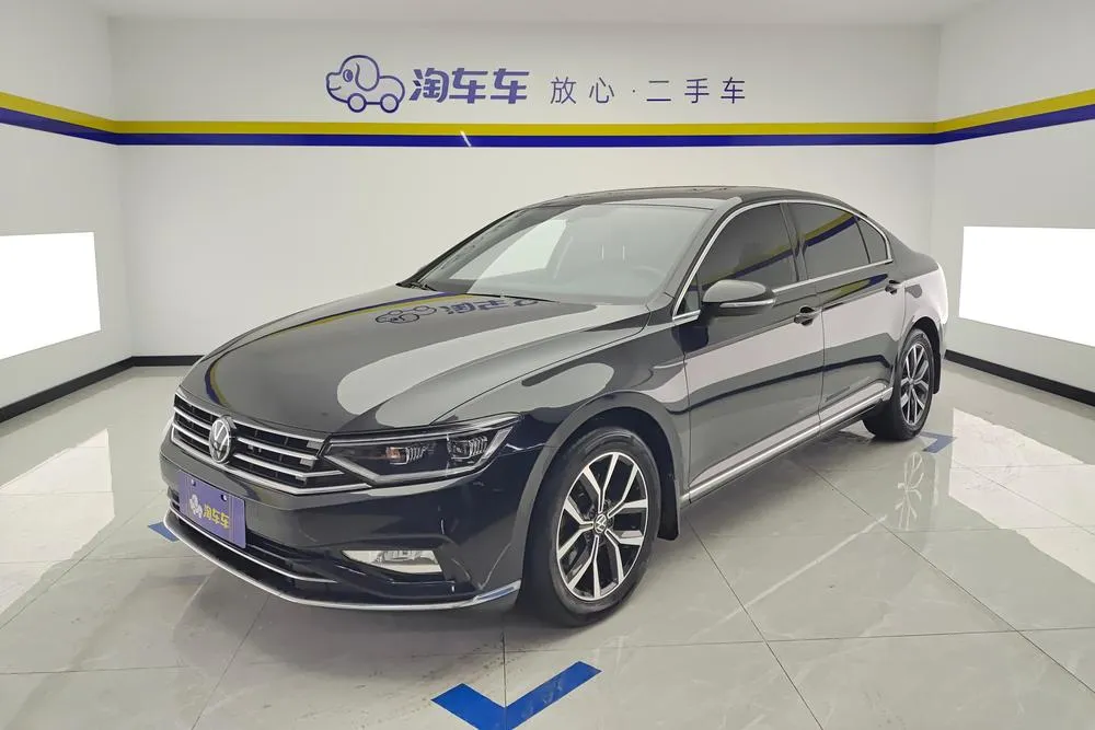 Volkswagen Magotan 330TSI DSG Leading Version, 2020 — фото 1