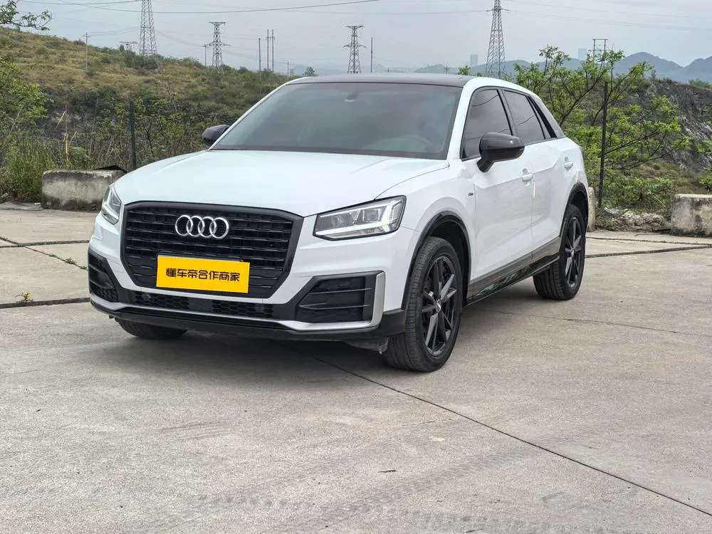 Audi Q2L, 2021