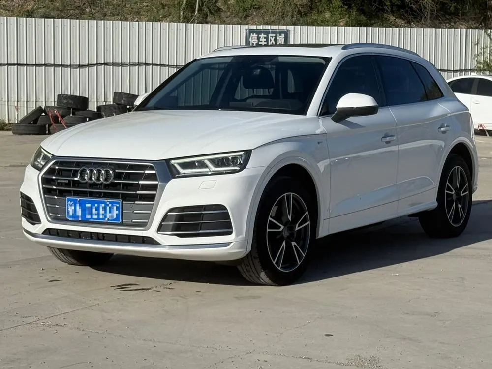 Audi Q5L 40 TFSI Version, 2020 — фото 1
